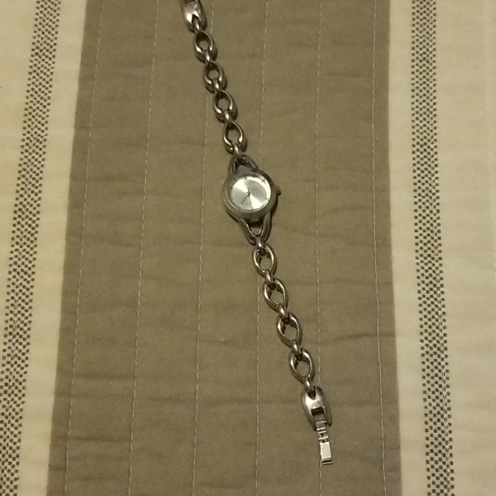 Watch - Picture 1 of 7